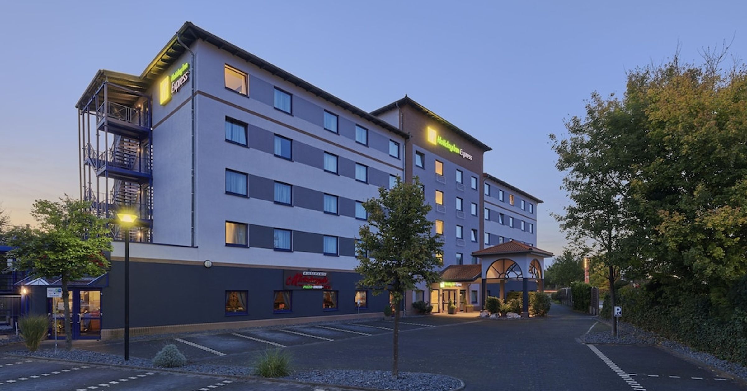 Holiday Inn Köln Airport Parken