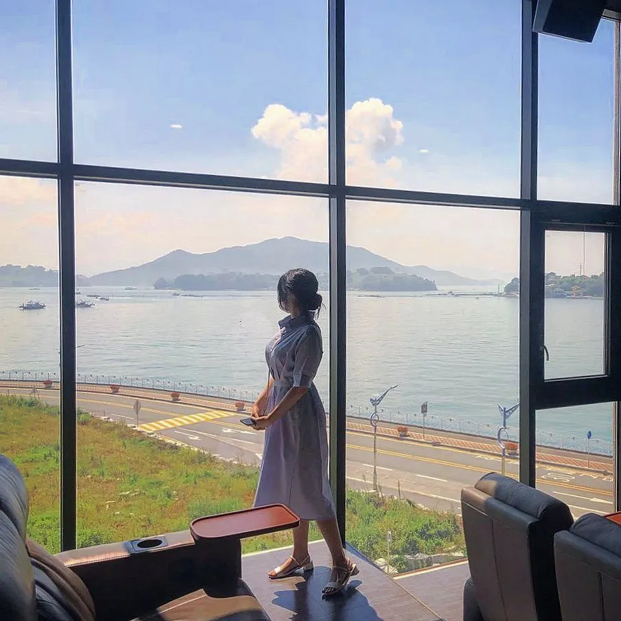 이색 영화관 추천 리스트 BEST 3 | 삼천포 메가박스, 대한극장 씨네가든, 청계연 대표 이미지