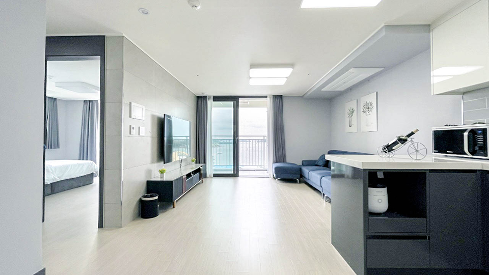 관광지 중심지에 위치한 오션뷰 숙소 | 여수 하이오션 스위트룸