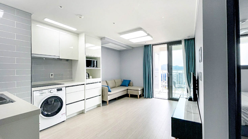 관광지 중심지에 위치한 오션뷰 숙소 | 여수 하이오션 패밀리룸 4