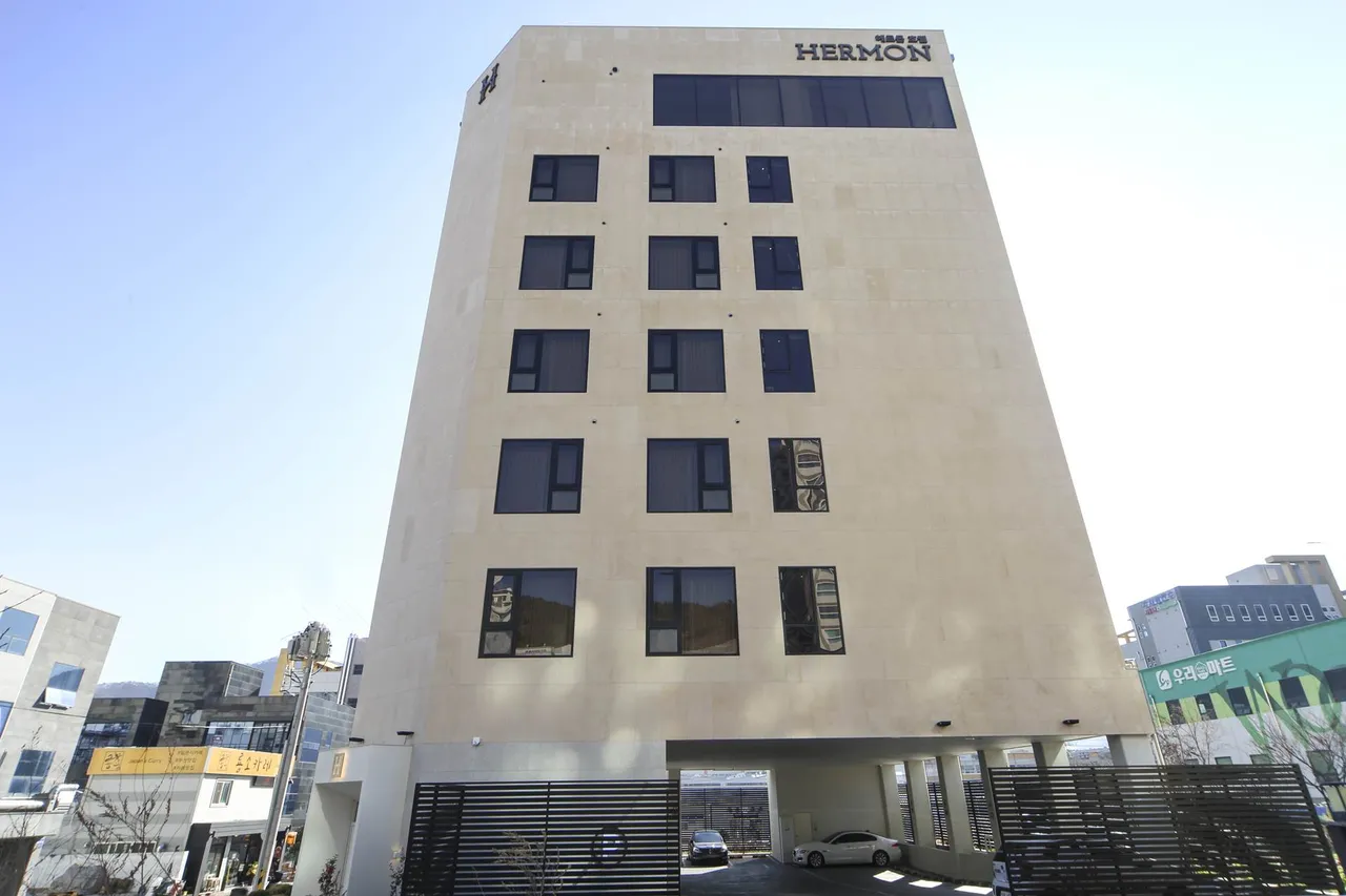 헤르몬 호텔 사진