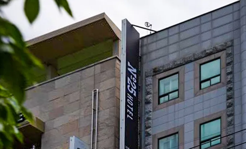 넘버 25호텔 내외점