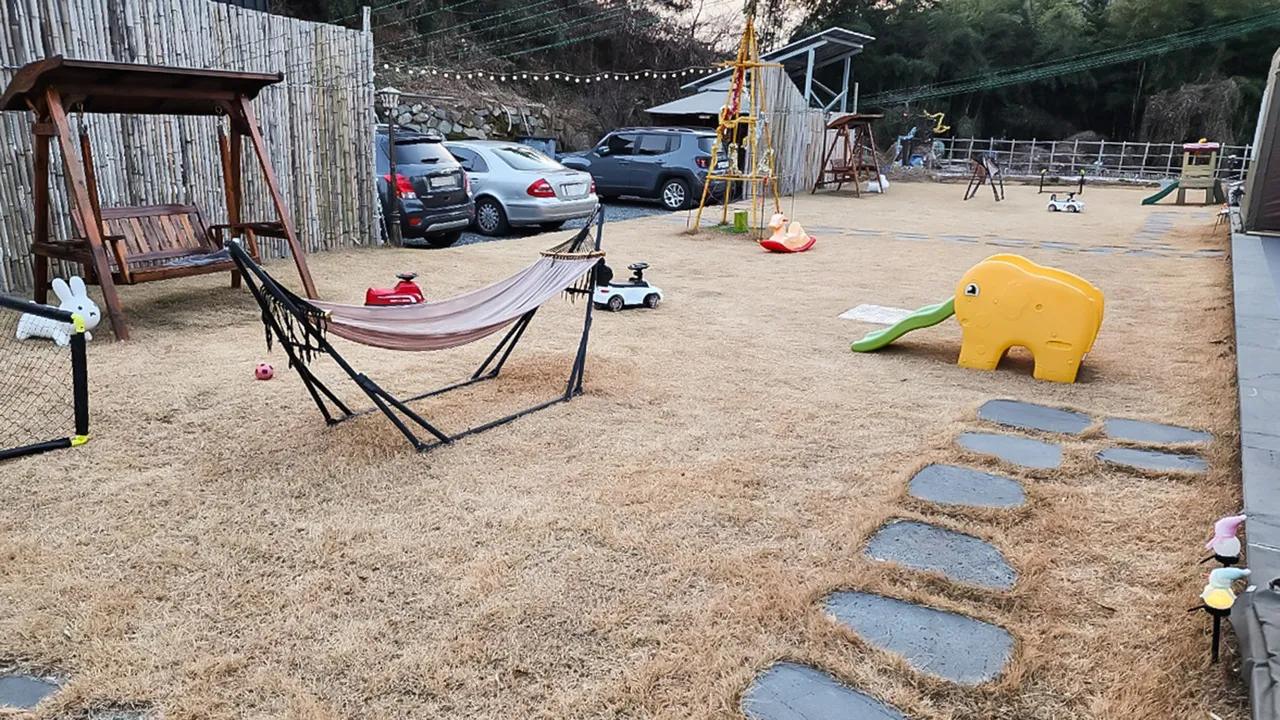 오아세키즈풀빌라 사진