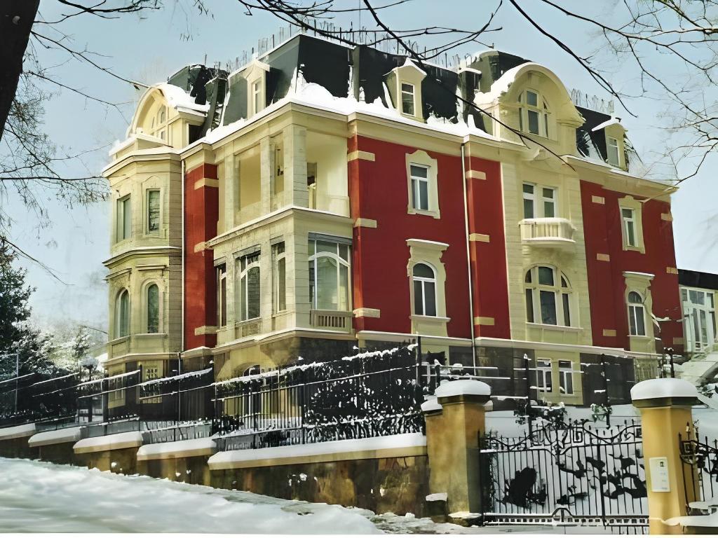 Villa Vier Jahreszeiten, 크리밋차우, 독일 - 여기어때 특가