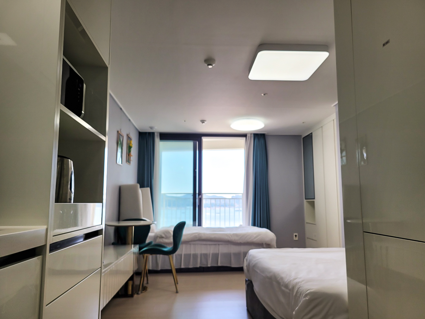 관광지 중심지에 위치한 오션뷰 숙소 | 여수 하이오션 러블리 트윈 5