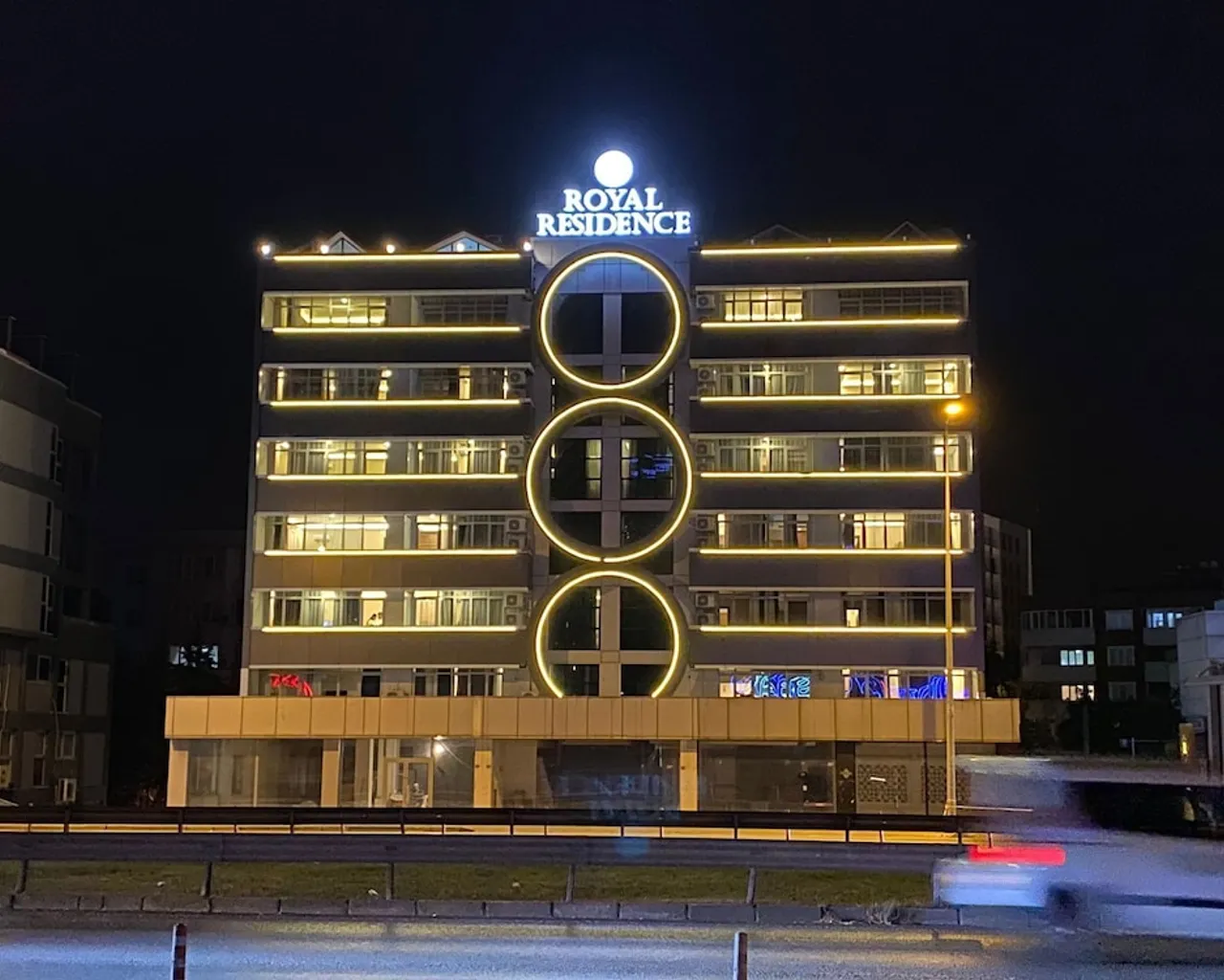 숙소 앞