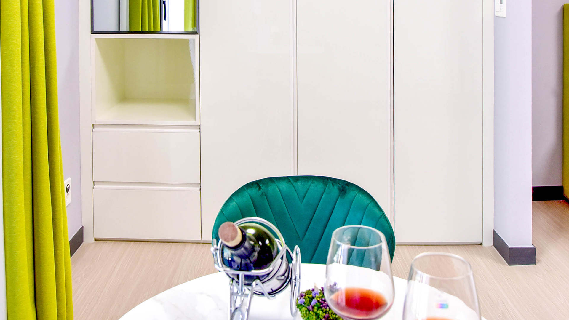 관광지 중심지에 위치한 오션뷰 숙소 | 여수 하이오션 러블리 트윈 3