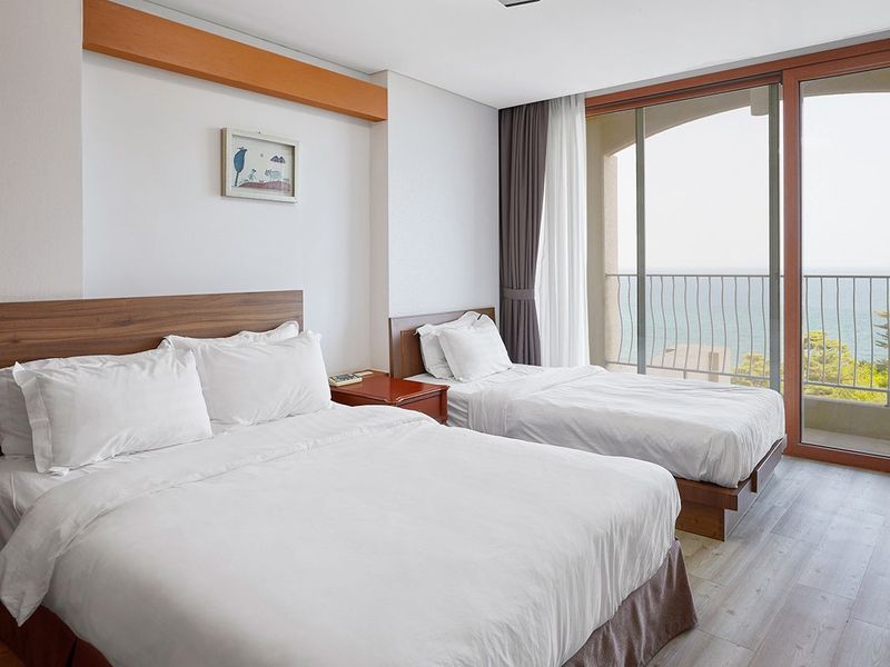 스탠다드 트윈 (바다전망)
