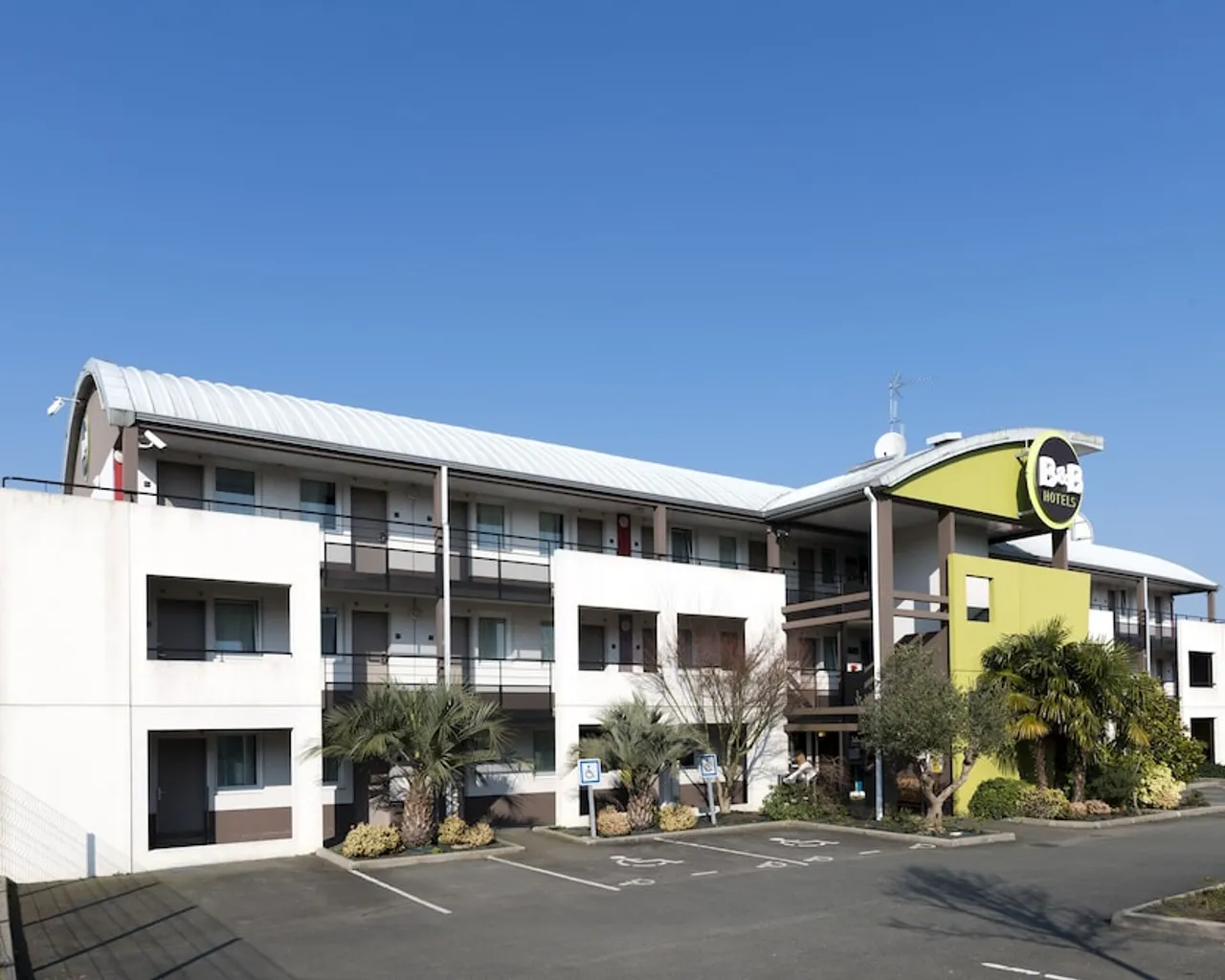 숙소 앞