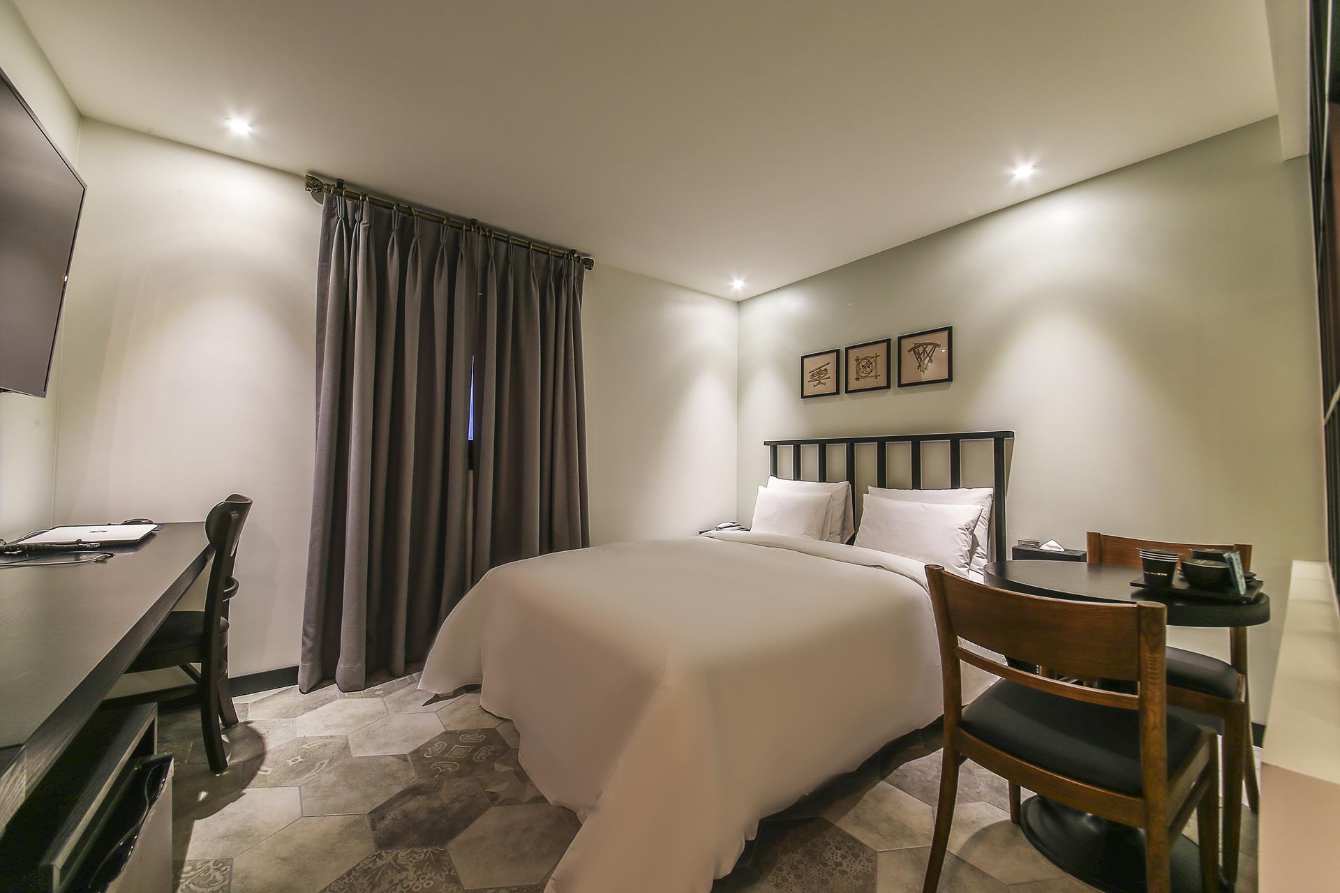 역삼 PREMIER XYM 3