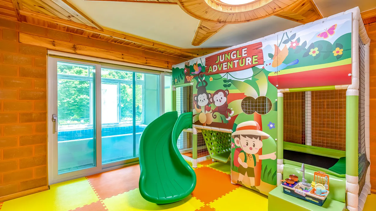 청주 천경대키즈풀빌라 사진