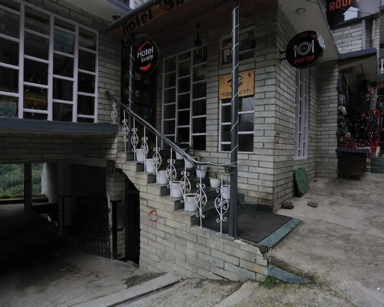 실내 입구