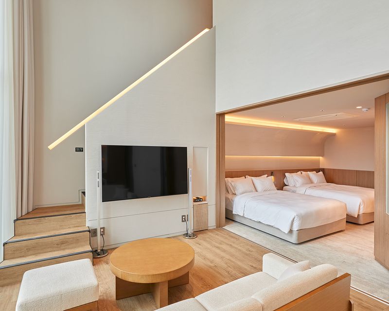 Akaw Suite