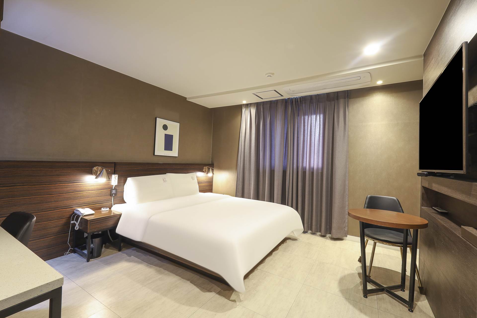 하단 에이치모먼트호텔 하단점 4