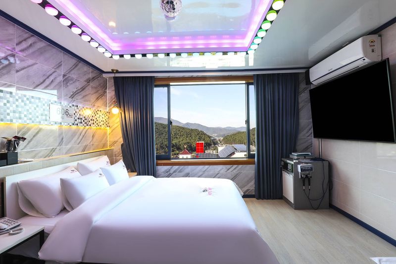 멀티시네마 ROOM