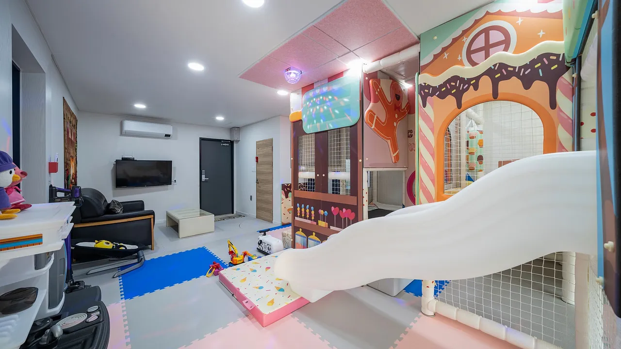 띠아모키즈풀빌라 사진
