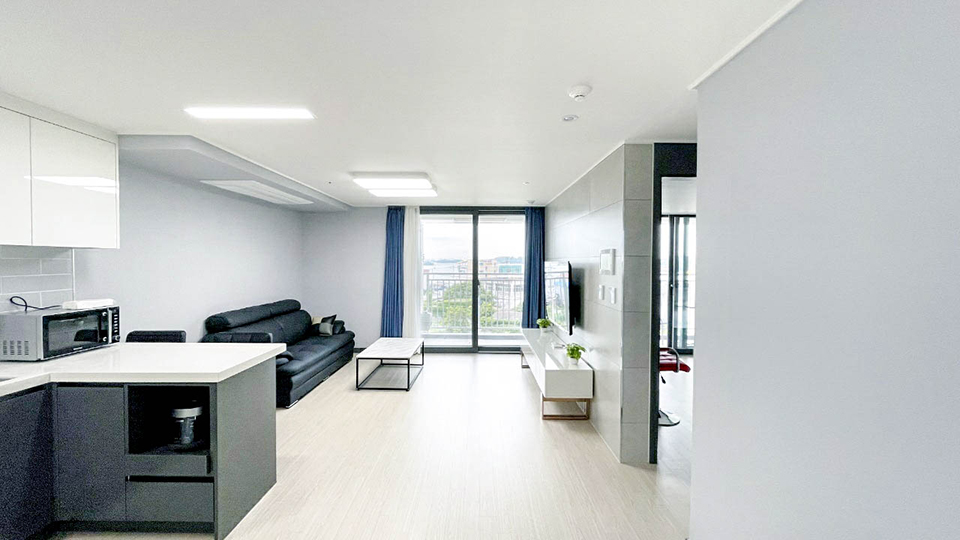 관광지 중심지에 위치한 오션뷰 숙소 | 여수 하이오션 스위트룸 2