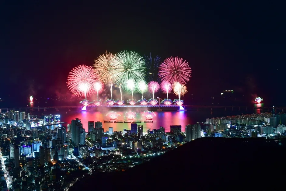 황령산에서 본 부산불꽃축제