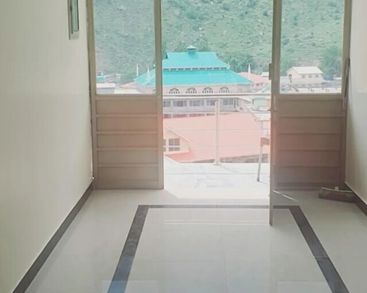 실내 입구