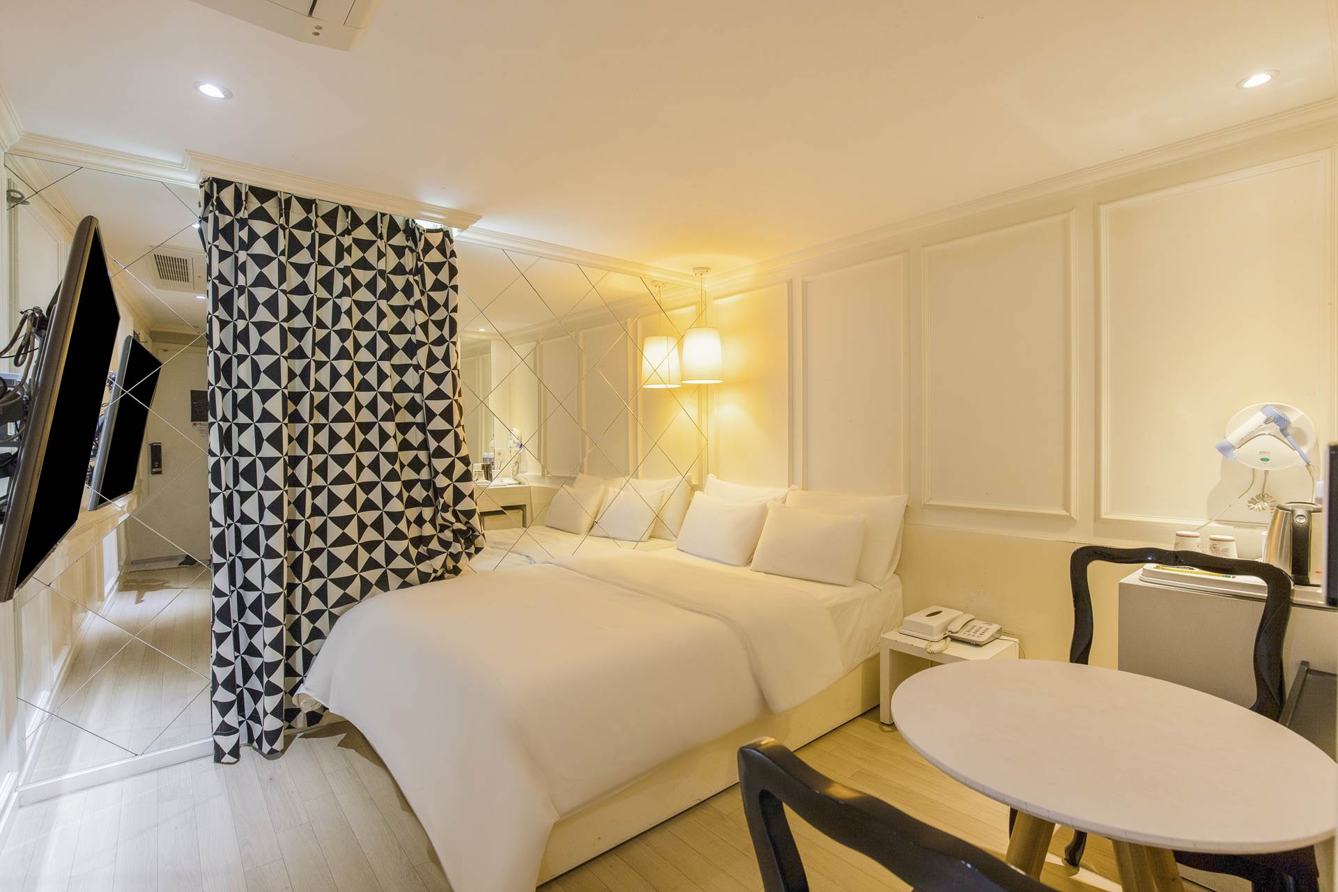 신촌 신디호텔 4