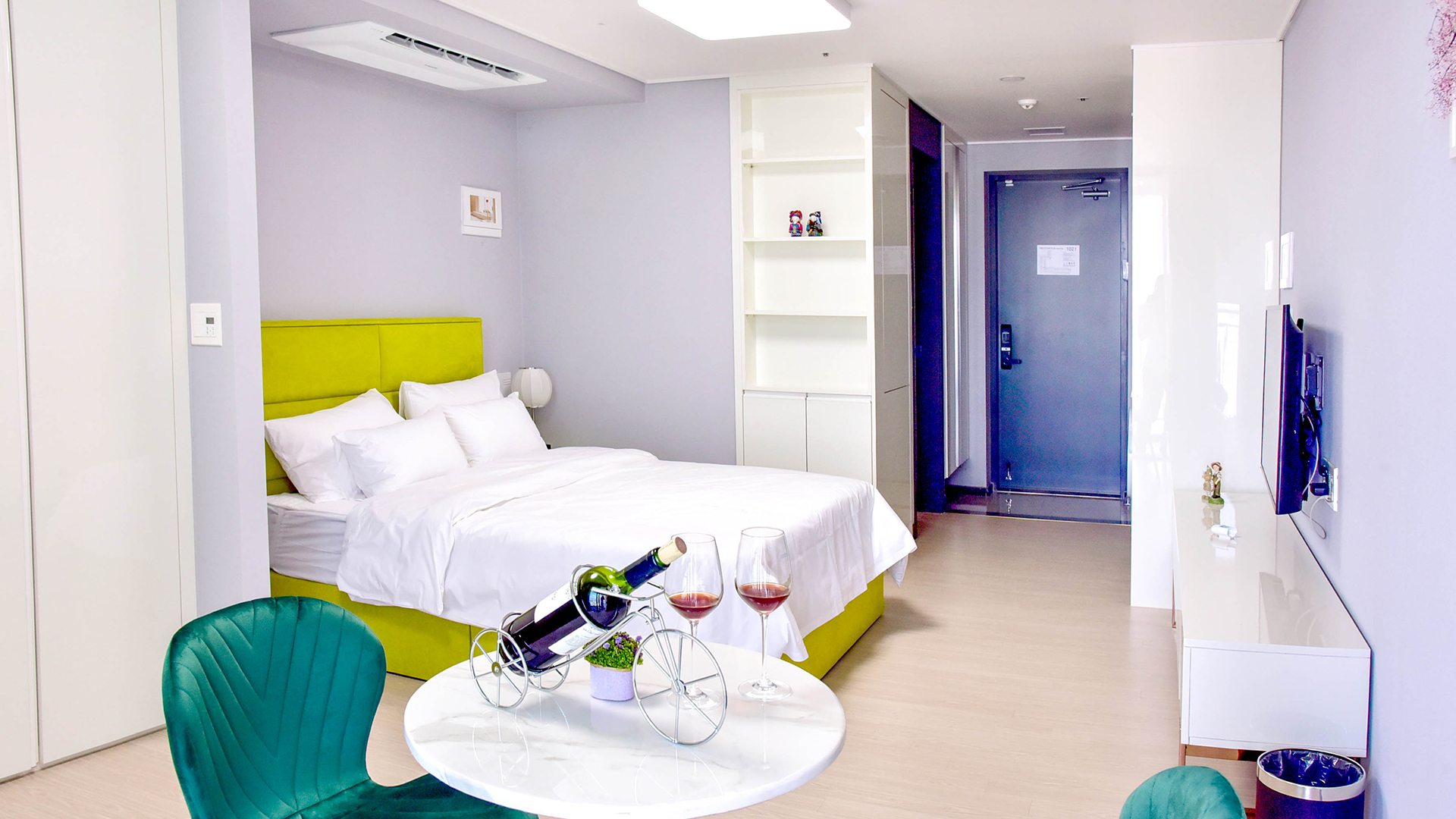 관광지 중심지에 위치한 오션뷰 숙소 | 여수 하이오션  러블리 2