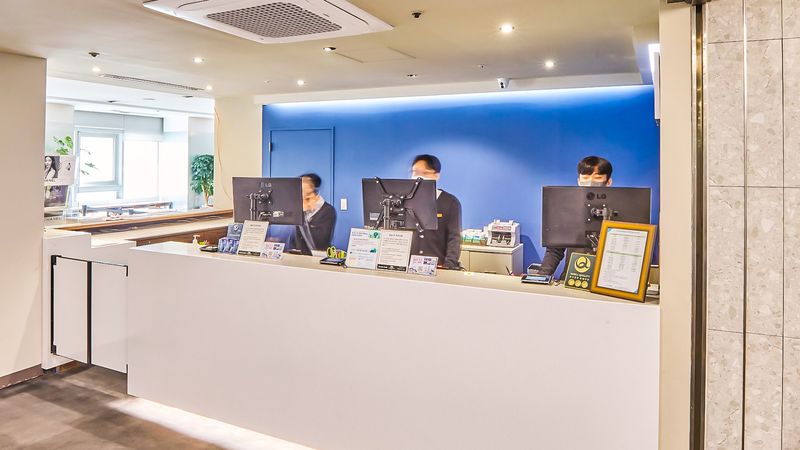 프론트