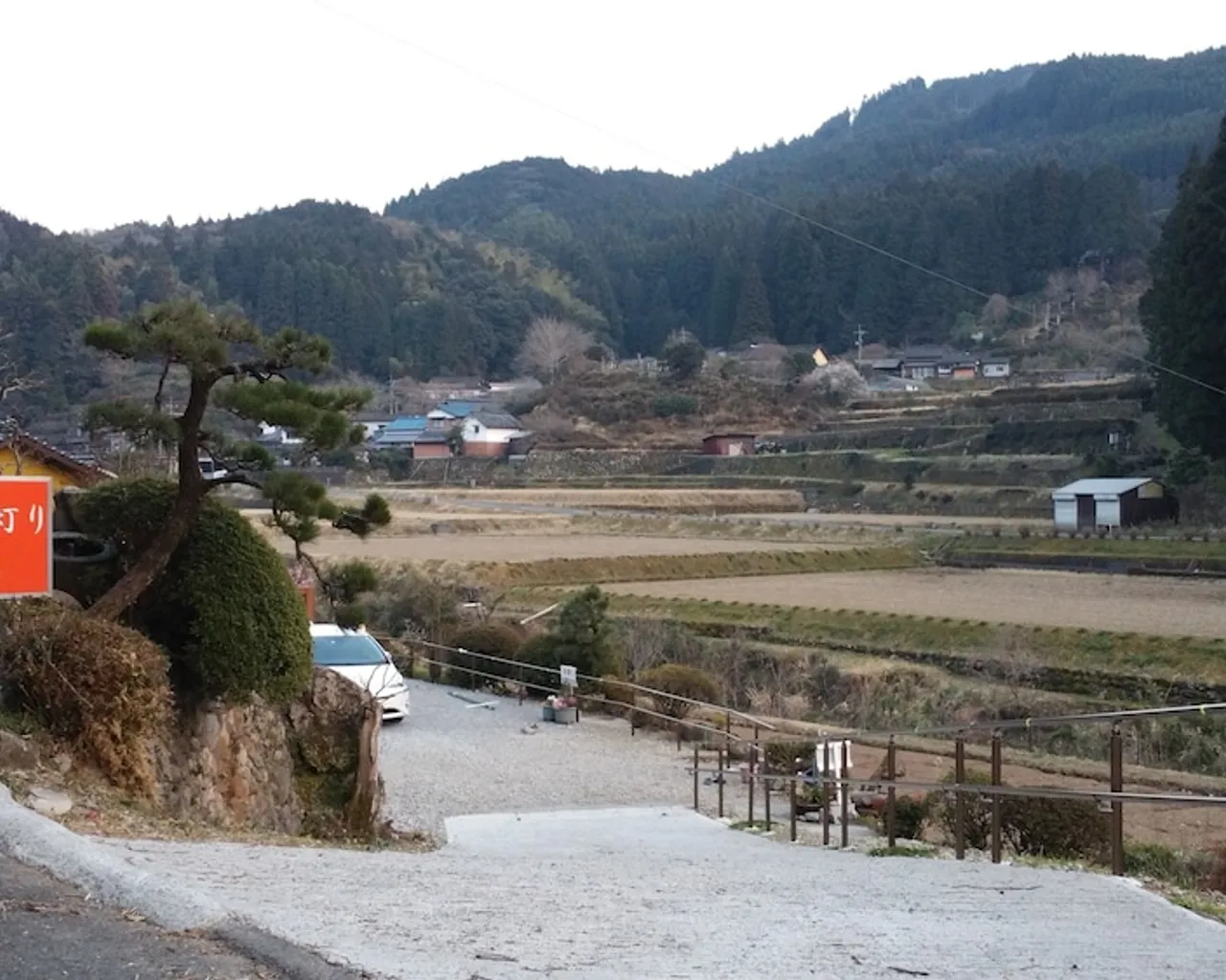 숙소 앞