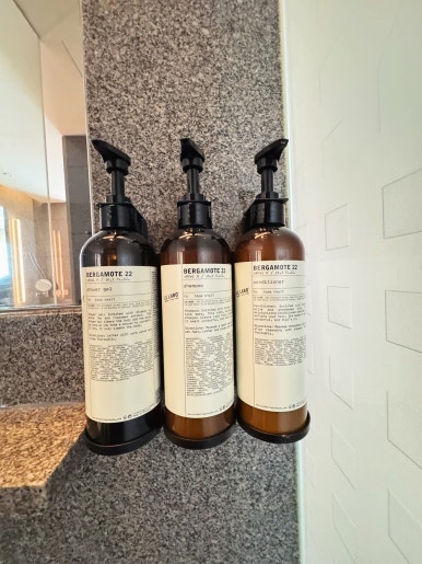[파크하얏트 부산 후기] 오션뷰, 고층 대신 무조건 '저층' 예약해야 하는 이유 (+리빙룸, 조식, 룸서비스)