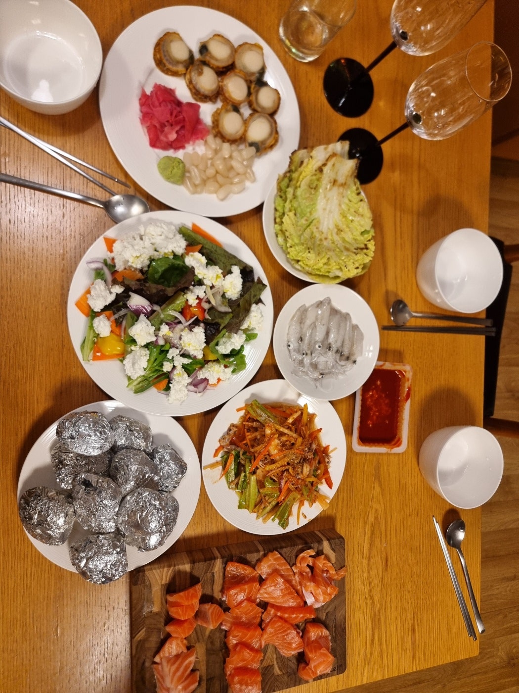 홍천맛집 신토불이들려서 인제 스피디움 실내서킷장에서 놀고 스파하고 인제 자작나무숲보고 막국수까지 종합적으로 쉬다왔어요
