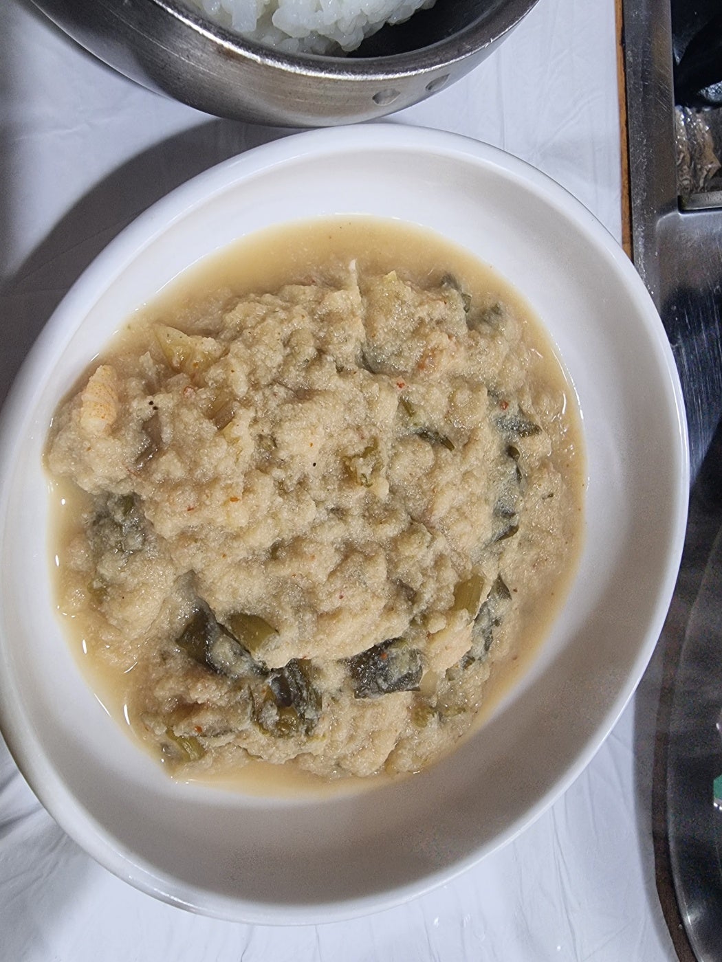 홍천맛집 신토불이들려서 인제 스피디움 실내서킷장에서 놀고 스파하고 인제 자작나무숲보고 막국수까지 종합적으로 쉬다왔어요