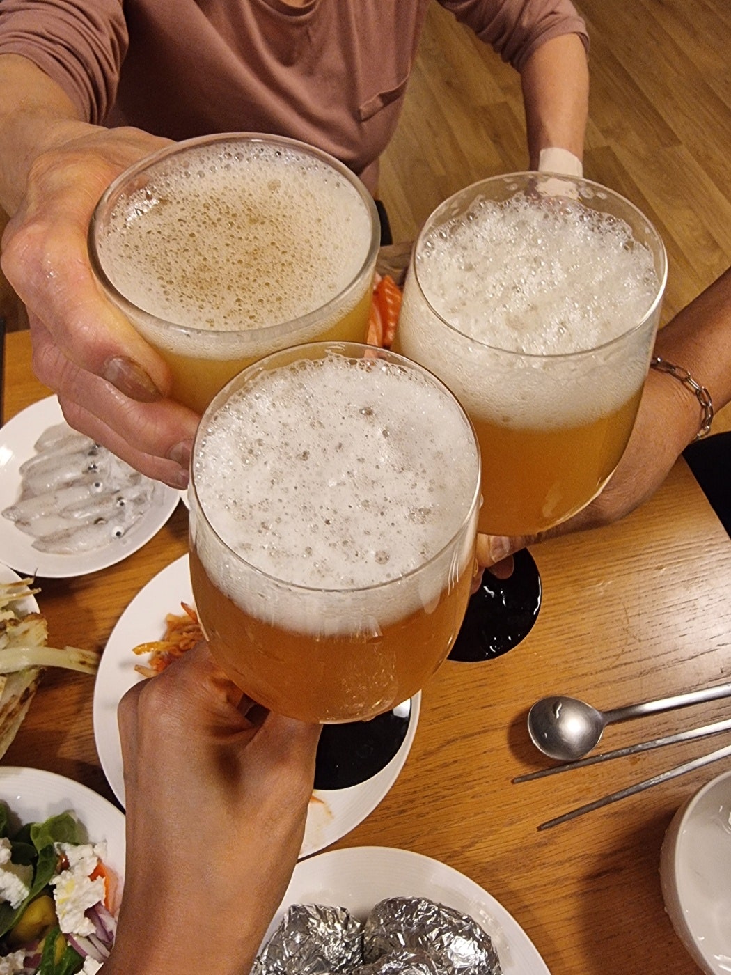 홍천맛집 신토불이들려서 인제 스피디움 실내서킷장에서 놀고 스파하고 인제 자작나무숲보고 막국수까지 종합적으로 쉬다왔어요