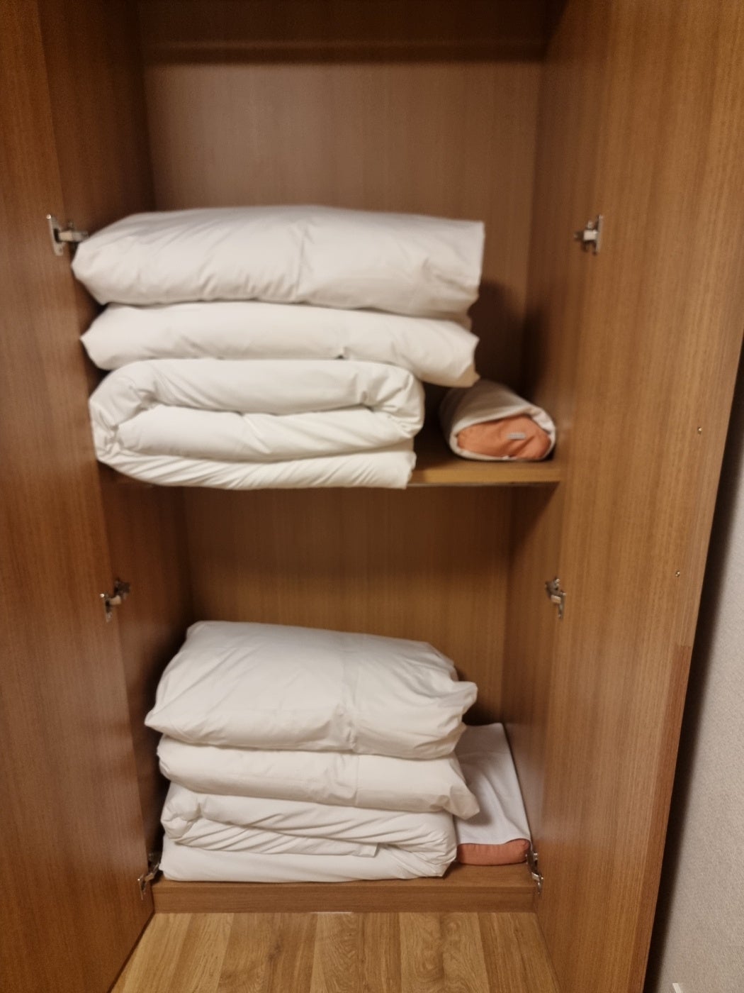 홍천맛집 신토불이들려서 인제 스피디움 실내서킷장에서 놀고 스파하고 인제 자작나무숲보고 막국수까지 종합적으로 쉬다왔어요