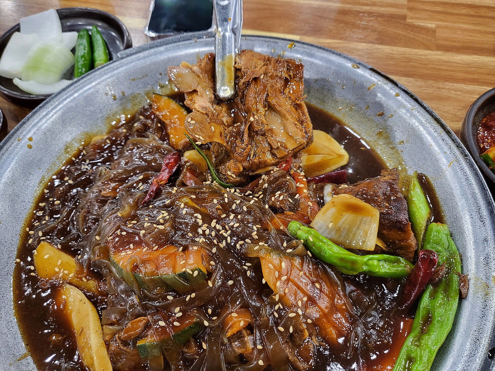 등뼈가 : 간장등뼈찜