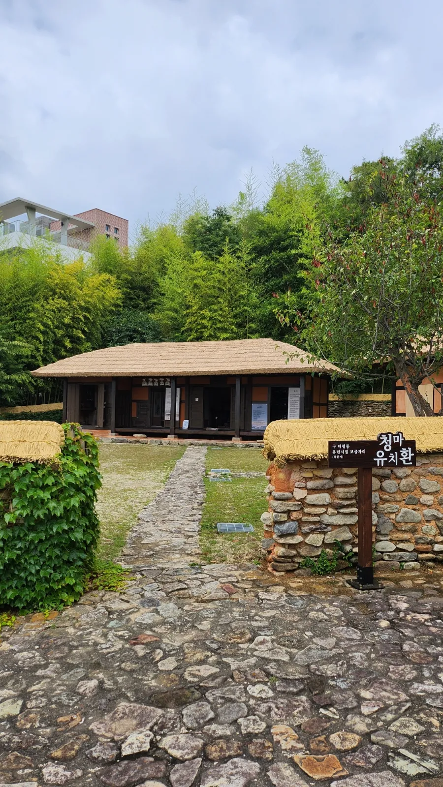 통영 여행 문학 코스, 박경리부터 백석까지 대표 이미지