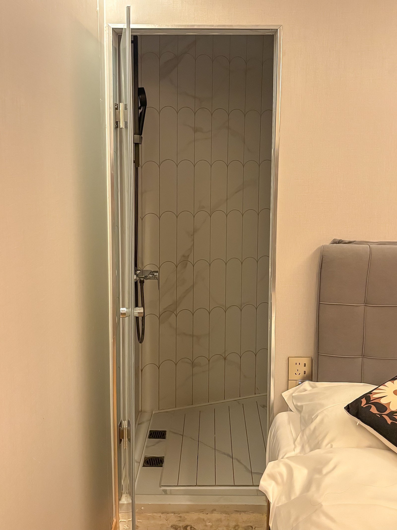 상하이호텔 푸이호텔 : 상하이 가성비 호텔 추천 (조식 포함 10만원 이하, 슈페리어 로프트룸)