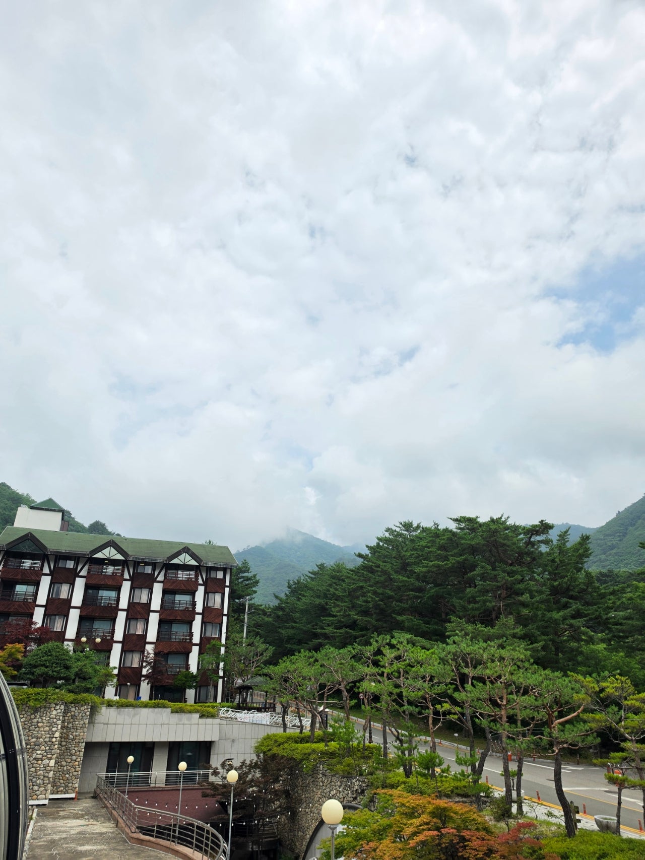 하조대비치( 스노쿨링 포인트) 죽도해변 주문진시장 오색그린야드호텔 30년 할머니순두부 주전골 트레킹 탄산온천 찜질방