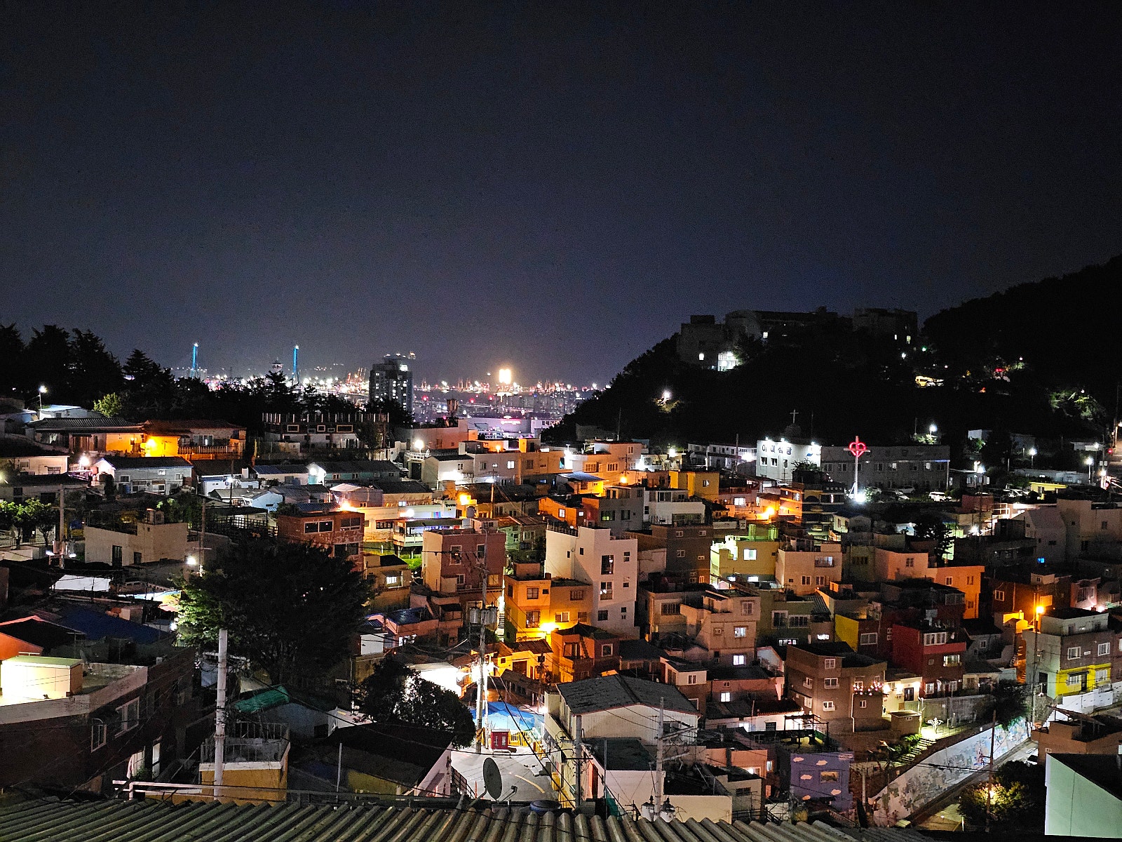 🌊여름 맛 가득한 부산 여행기🌌부산 야경 명소 & 송도 오션뷰 감성 숙소, 아무도 없는 밤의 감천문화마을을 걷다.(ft.사직야구장 불꽃야구 직관한 날 ⚾)