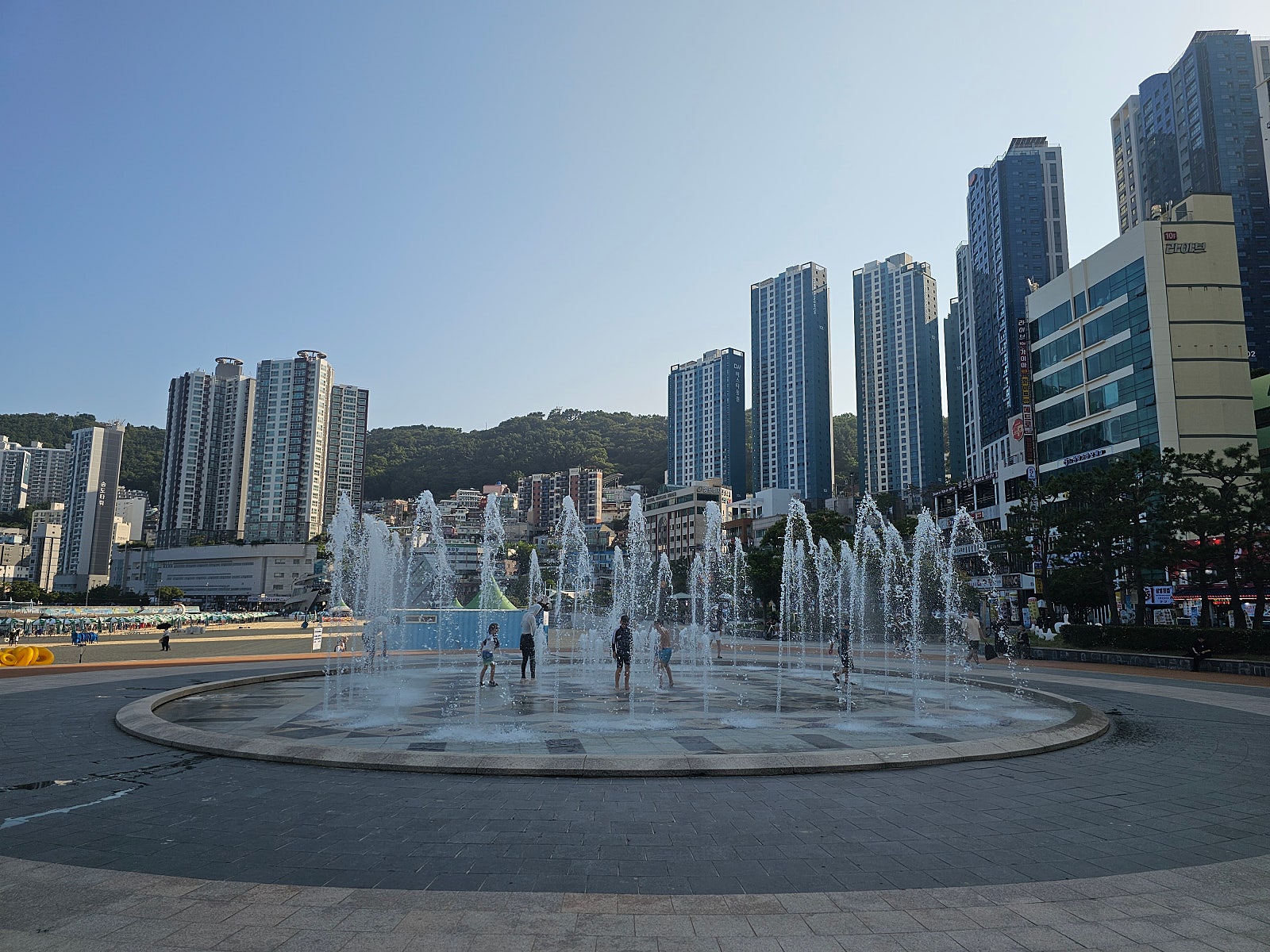 🌊여름 맛 가득한 부산 여행기🌌부산 야경 명소 & 송도 오션뷰 감성 숙소, 아무도 없는 밤의 감천문화마을을 걷다.(ft.사직야구장 불꽃야구 직관한 날 ⚾)