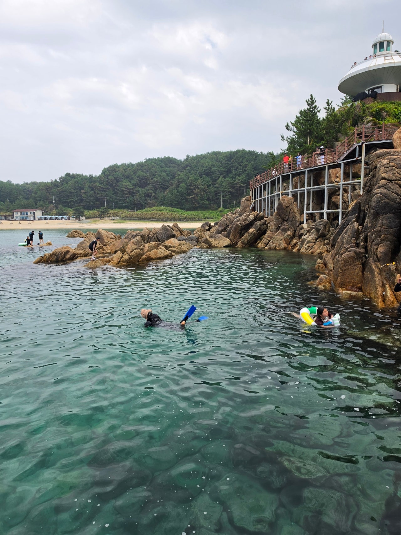 하조대비치( 스노쿨링 포인트) 죽도해변 주문진시장 오색그린야드호텔 30년 할머니순두부 주전골 트레킹 탄산온천 찜질방