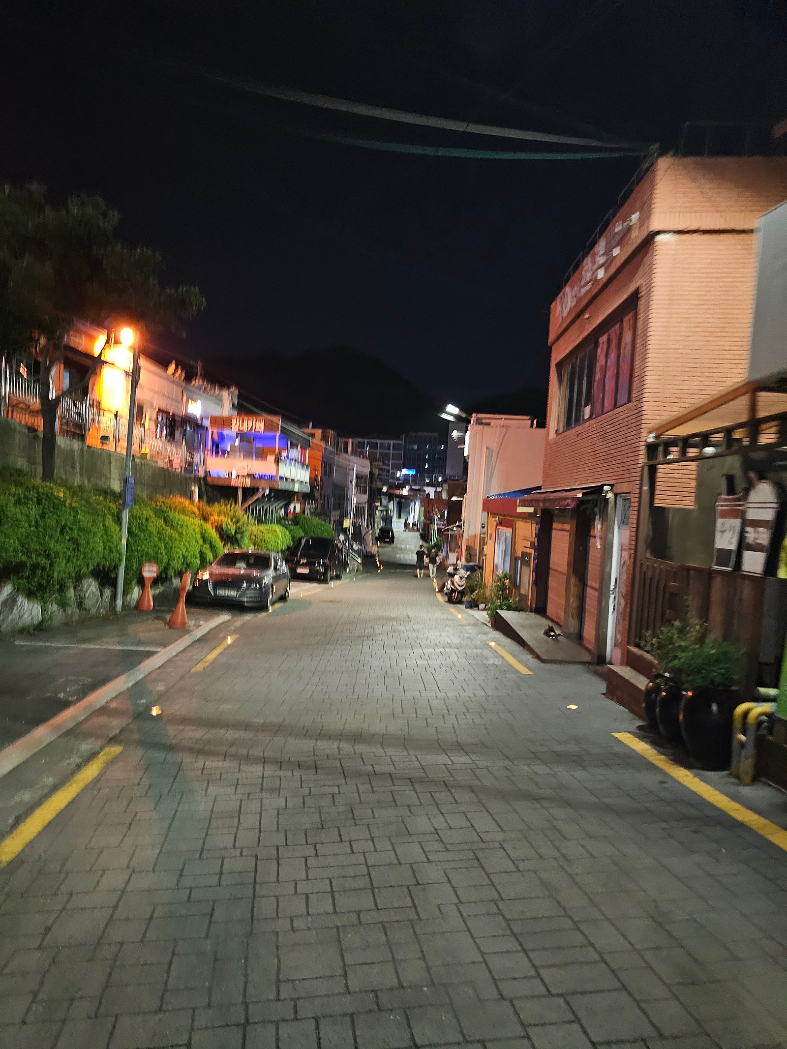 🌊여름 맛 가득한 부산 여행기🌌부산 야경 명소 & 송도 오션뷰 감성 숙소, 아무도 없는 밤의 감천문화마을을 걷다.(ft.사직야구장 불꽃야구 직관한 날 ⚾)