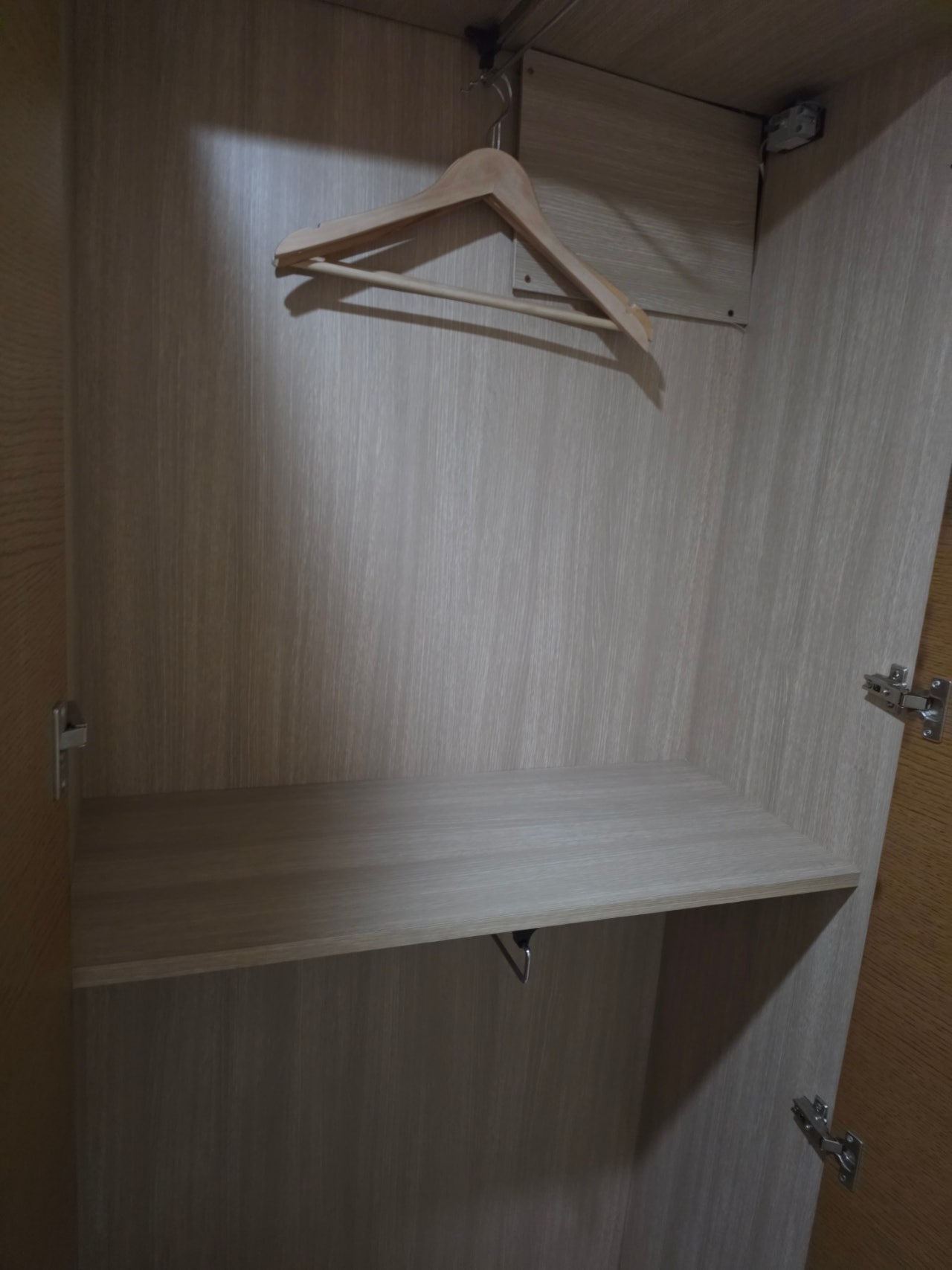하조대비치( 스노쿨링 포인트) 죽도해변 주문진시장 오색그린야드호텔 30년 할머니순두부 주전골 트레킹 탄산온천 찜질방