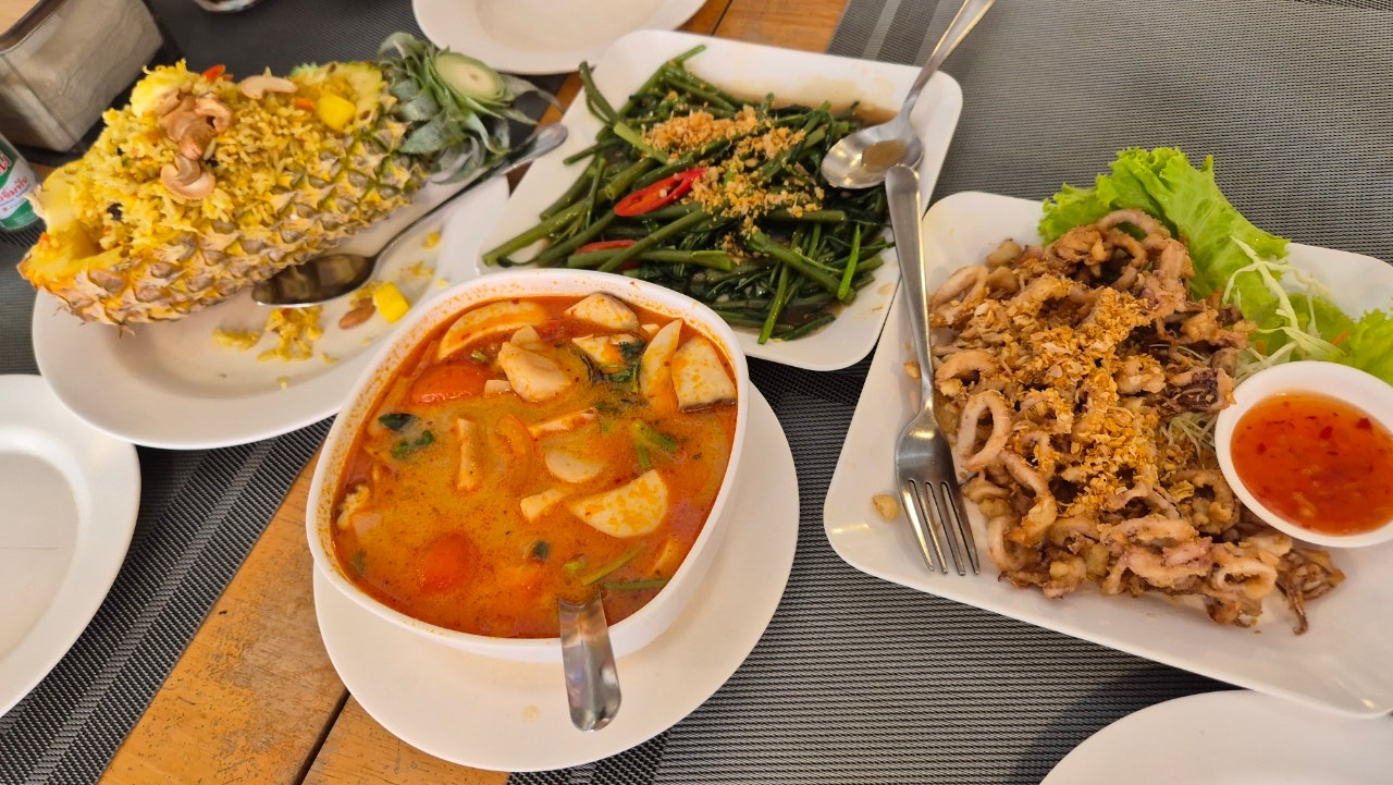 Thailand Night 여운을 담아 쓰는 푸켓 여행기 in 3모녀 1탄 - 요트투어 및 식당