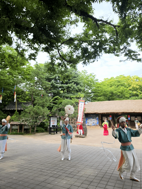 용인 와우정사, 한국민속촌 야간공연 뿌시고 메리엘호텔에서 1박하고 장어먹고 왔어요