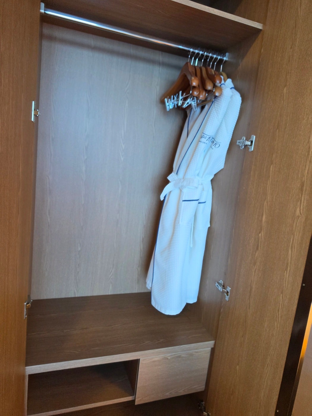 강원도 한증막부터 온천 전부 뿌시러 양양 원시한증막갔다 더앤리조트에서 1박하고 강릉으로 넘어가서 탑스텐에서 온천즐기고 오색그린야드 탄산온천까지 다녀온 2박3일