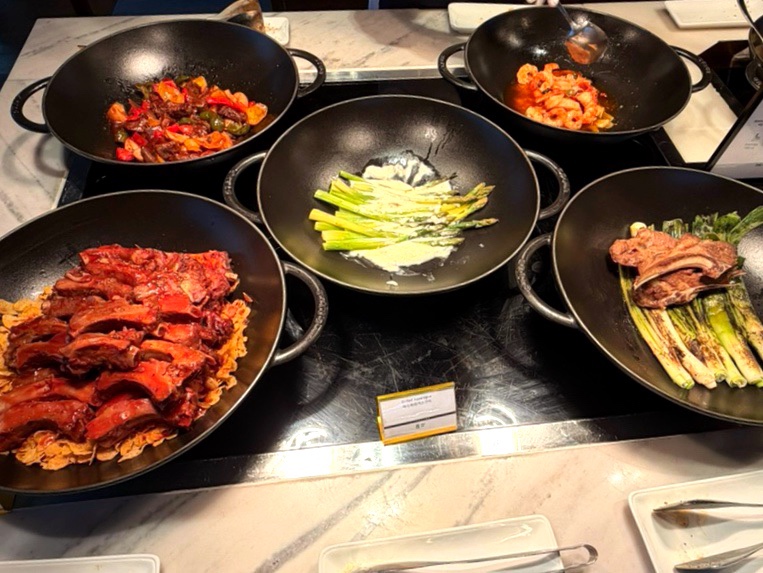 (9월 여행노트) 서울 도심 나들이💙앰배서더 서울 풀만, 어반이스케이프와 라운지로 채운 호캉스