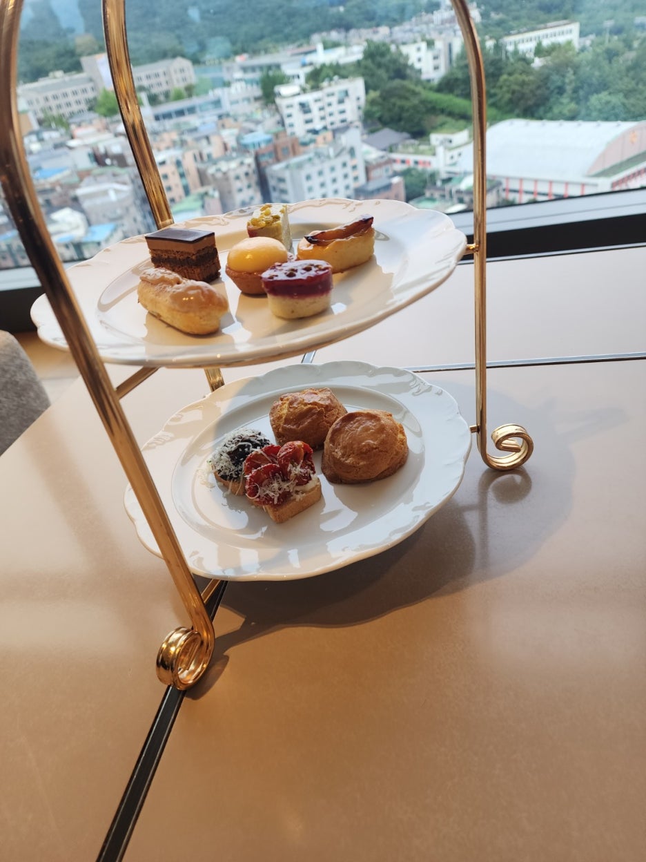 (9월 여행노트) 서울 도심 나들이💙앰배서더 서울 풀만, 어반이스케이프와 라운지로 채운 호캉스