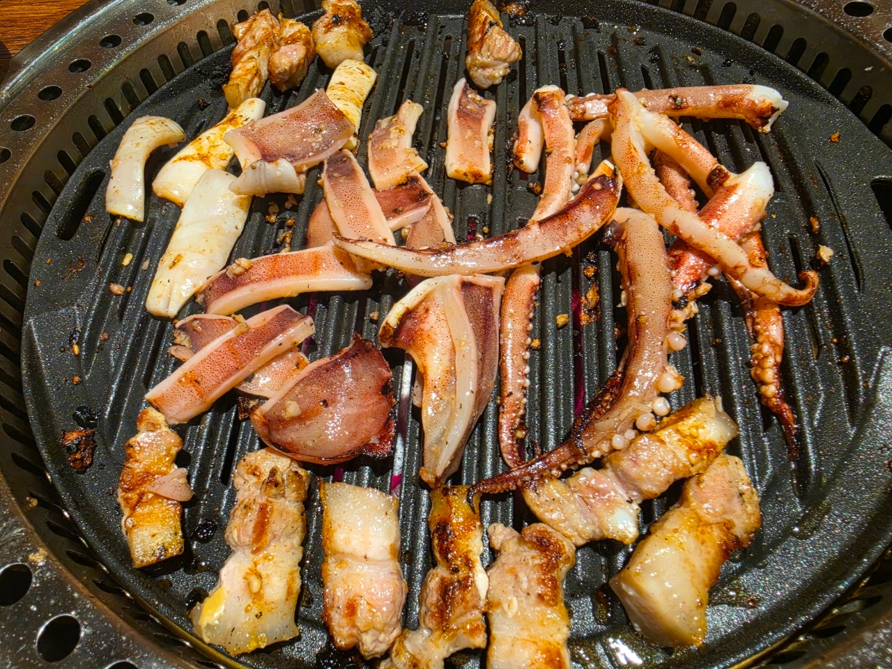 강릉 금진해변 조개잡이하고 탑스텐호텔 금진온천 수영장 해변횟집 모듬회 서울식당 매운탕까지 온가족 마지막여름을 즐기고 왔어요