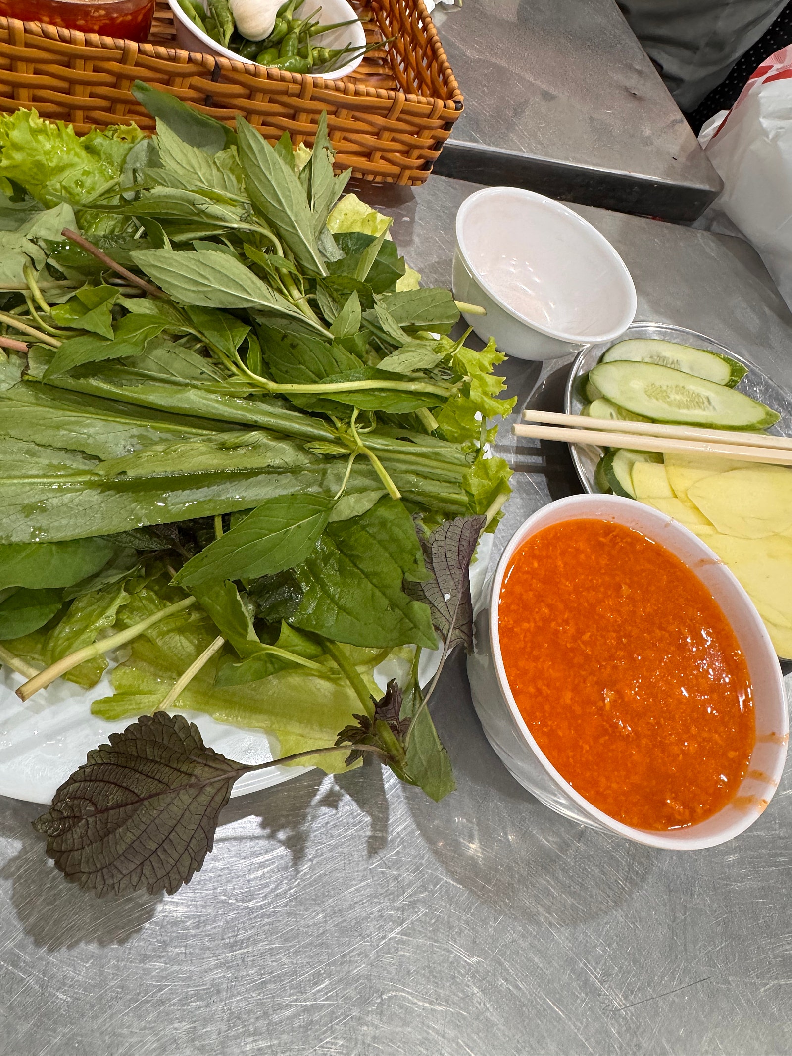 왕보가족의 "나트랑" 여행 노트 : ) 나트랑 찐 로컬 (시내) 맛집 / 꽌옥응언/ 넴느엉 당반꾸엔/ 봉크레이지/ 껌땀 바오린 / 포틴 / 척칩