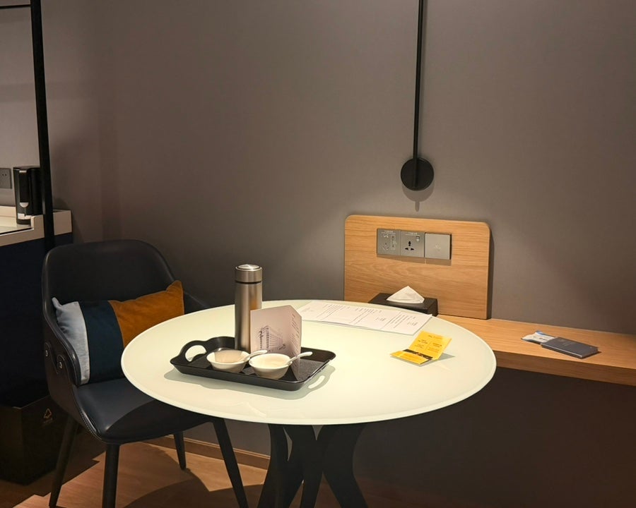 중국 광둥성 광저우 호텔 추천 | 보코 광저우 시푸 바이 IHG : 프리미엄 룸 (조식, 헬스장 등)