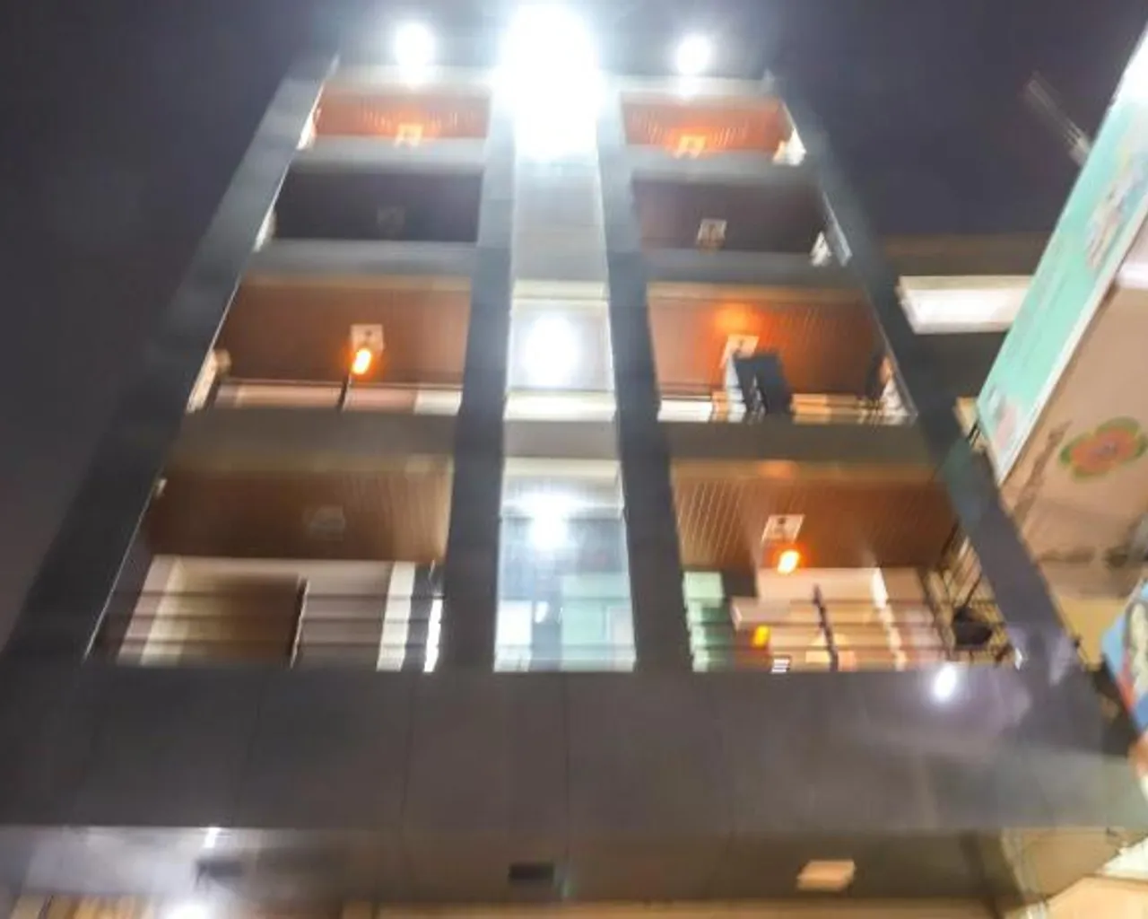 입구